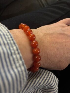 Carnelian Agate (semi precious stone) stretch Bracelet